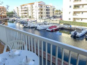 Apartment Les Marines de Port Canet by Interhome