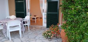 Corfu Glyfada Menigos Beach Apartments Corfu Greece