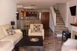 Estepona- Playa - 2 dormitorios con solárium y al lado del mar Ma3