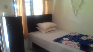 Liang House and Hostel