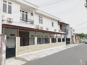 Phòng 2 Giường Đơn Với Phòng Tắm Riêng (Twin Room with Private Bathroom)