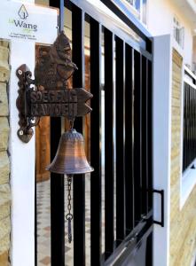 Phòng 2 Giường Đơn Nhìn Ra Thành Phố (Twin Room with City View)