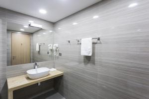 Suite room in Hrazdan Hotel