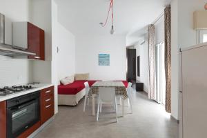 Versomare by BarbarHouse