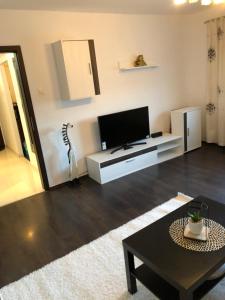 Bulevardul Liviu Rebreanu Fry Entire Apartment Timisoara Deals Photos Reviews