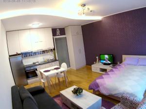 SARA - Modern apartment in the city center