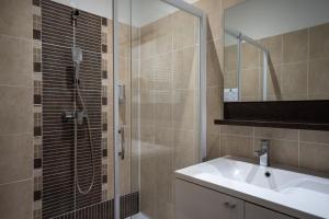 Hotels Hotel Voltaire Opera Nantes Centre : Chambre Familiale (2 Adultes et 2 Enfants)