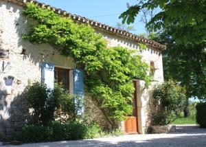 Maisons de vacances Gites Grand Pre ! et la Roulotte de Roquecor : photos des chambres