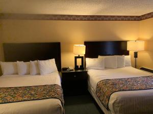 Double Room with Two Double Beds room in Lincoln Inn Express Hotel and Suites