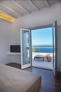 VILLA ZEUS- AMAZING AEGEAN VIEW with Private Pool Myconos Greece