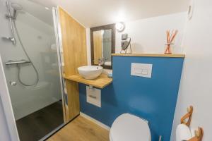 B&B / Chambres d'hotes Wood'n Sea Surf Lodge - Auberge De Jeunesse : photos des chambres