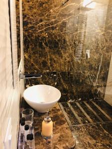 Luxury Apartment Frattina 34 Anelli