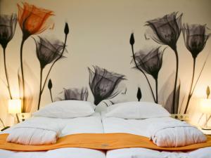 City Park Hotel by CHM