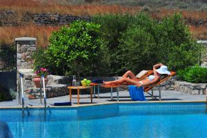 Pleiades Eco Houses Santorini Greece