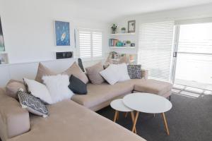 White Beach Cottage