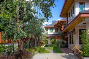 Lpc Holiday Villa Resort Chiang Mai Deals Photos Reviews - 