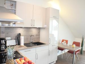 Ostwind im Kirschgarten