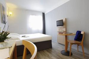 One-Bedroom Apartment (4 Adults) room in Aparthotel Adagio Access Marseille Prado Périer