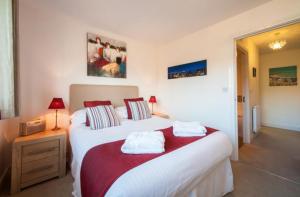 BEACHES - South Sands beach house