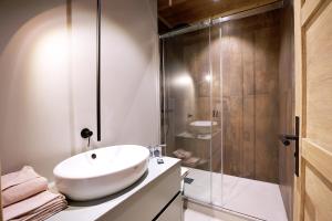 Appartements Les Cles du Clos : Appartement avec Balcon