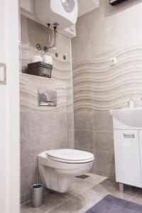 NEW Center Apartments