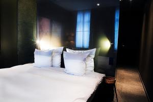 Deluxe Double Room room in Hotel Les Nuits