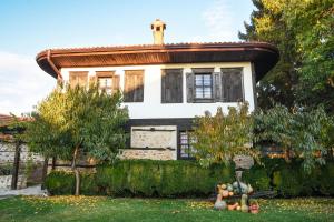 Djudjeva Kyshta Hotel