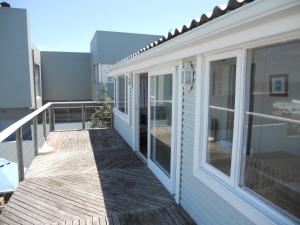 Sailaway Beach House