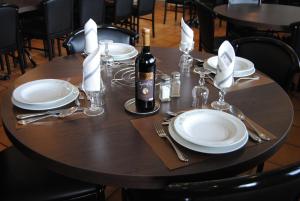 Hotels Adonis Lourdes - Notre Dame de la Sarte : photos des chambres