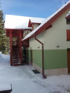 Hudinja 111 