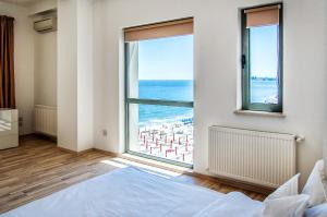 Riviera Residence Apartments