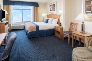 King Room - Non-Smoking room in Wingate by Wyndham Spokane Airport