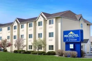 Microtel Inn & Suites by Wyndham Mankato - New Ulm