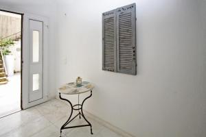 Menexe Apartments-Korali