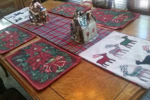 Dream Getaway-Secluded Hot Spa-Walk to Village-Walk to Pineknot Trailhead-Plus King Bed!