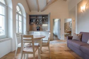 Villa Italia Luxury Suites and Apartments