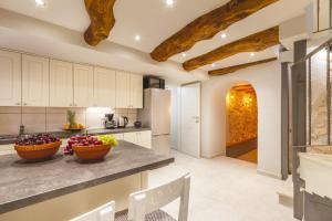 Mediterranean Luxury Villa Jele