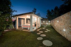 Luxury Villa Future with heated pool