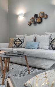 Αbsolute Athens VIII