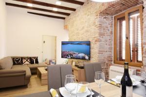The XY Suites Boutique Apartments