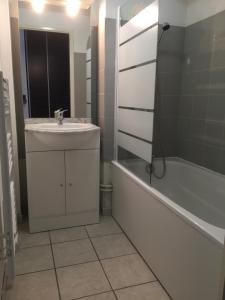 Appartements Loc luz st sauveur 3 : photos des chambres