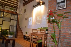 Old French Concession Shikumen Apartment, Apartments - Shanghai