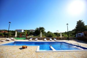 Marina Brugor Murter