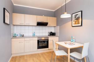 Apartment Medium Plus with Harbour View room in Boardinghouse St.Pauli