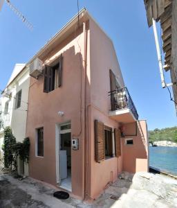 Mermaid cottage Paxoi Greece