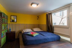Budget Double Room with Shared Bathroom room in Baroque Hostel & Coworking