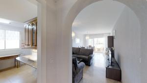 Very nice family apartment, direct pool access