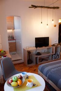 BGMignonne, so cozy, so relaxing, so near center