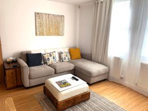 Home Crowd Luxury Apartments- Hamilton House