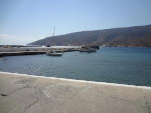 Korthi central appartment by the seaside. Andros Greece